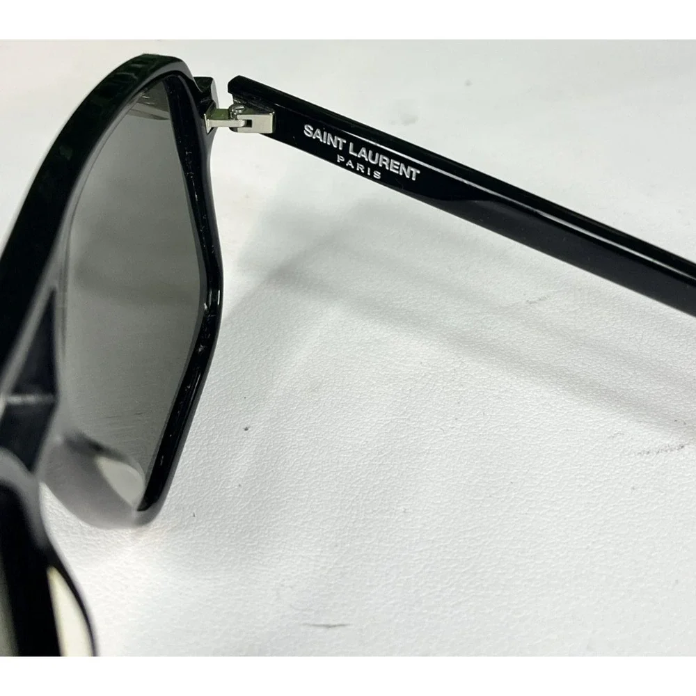 Yves Saint Laurent SL 176 001  Aviator Black Sunglasses 58mm Authentic PREOWNED